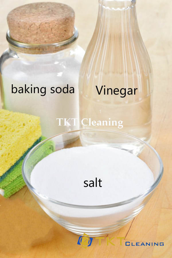 làm sạch kính với baking soda muối và nước