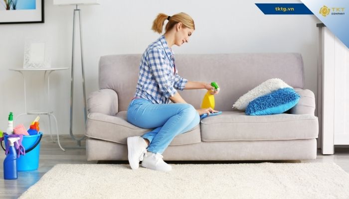 Hướng dẫn làm sạch ghế sofa vải bố có vết bẩn cứng đầu