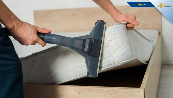 Bước 4: Vệ sinh tổng thể và diệt khuẩn