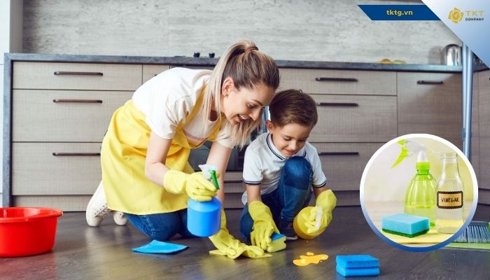 Cách lau sạch dầu ăn trên nền nhà bằng giấm và nước rửa chén