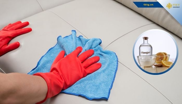 Cách xử lý mực bút bi trên ghế da bằng giấm