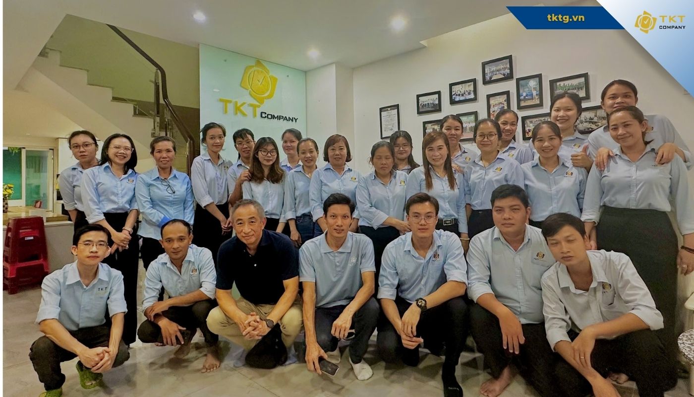 Hoạt động hợp tác Fukui Building Thăm TKT Company lần 4 tháng 10 năm 2024, ảnh tập thể