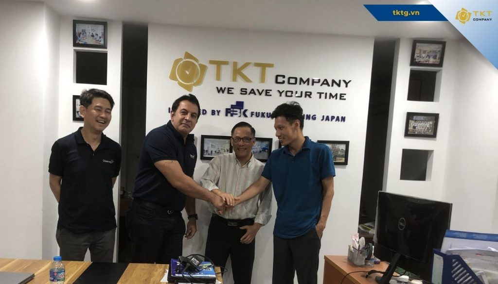 Hoạt động hợp tác ứng dụng sản phẩm thương hiệu Diversy vào dịch vụ vệ sinh công nghiệp TKT Company