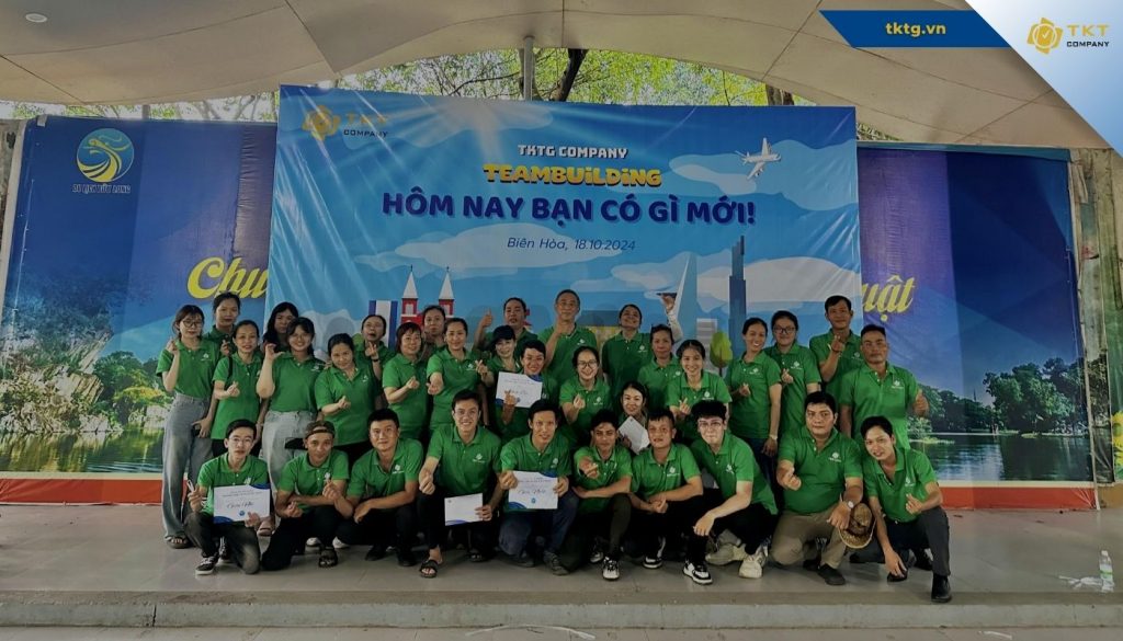Hoạt động nội bộ Team Building chơi game giải trí