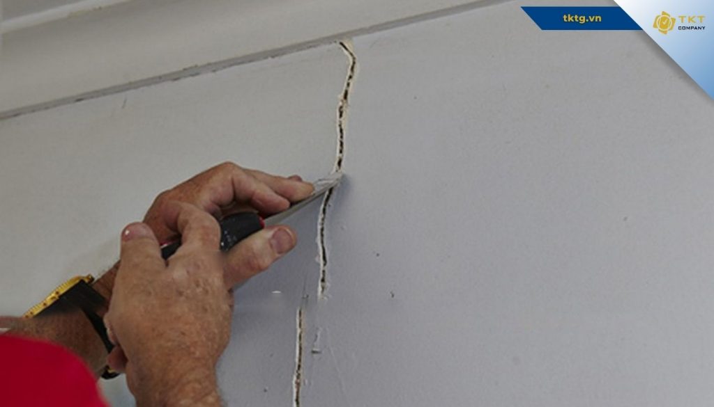 Nguyên nhân trần thạch cao bị thấm nước do lỗi thi công trần