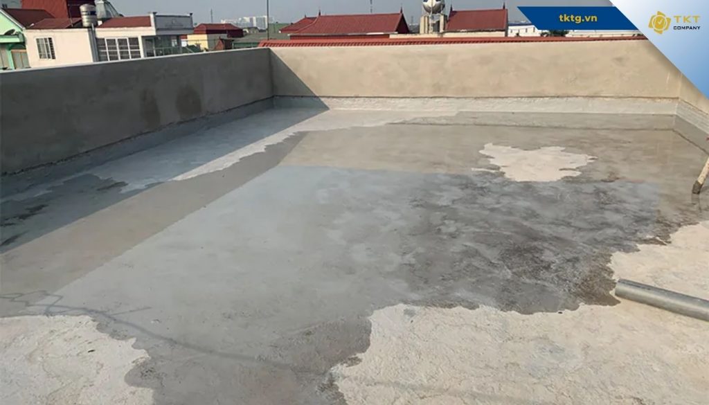 Trần nhà thạch cao bị ẩm do sân thượng hoặc mái nhà bị thấm nước