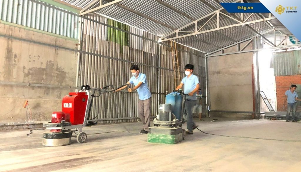 Hoạt động chà sàn, đánh bóng cho nhà xưởng, công trình