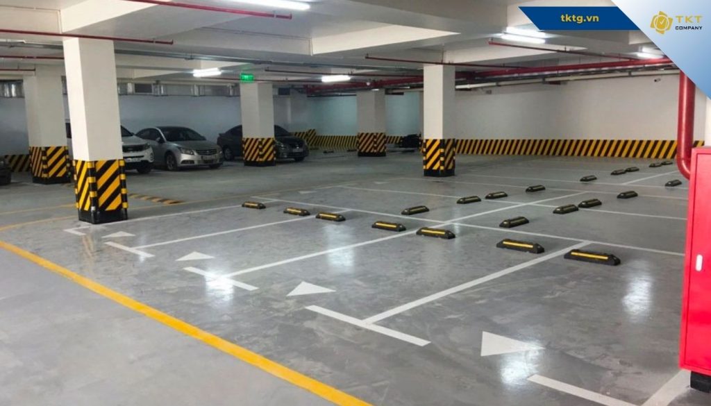 Hầm để xe toà nhà sau đợt làm sạch của nhân sự thường trực TKT Company